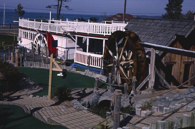 River Country Golf (Bay Golf) - John Margolies Photo 1988